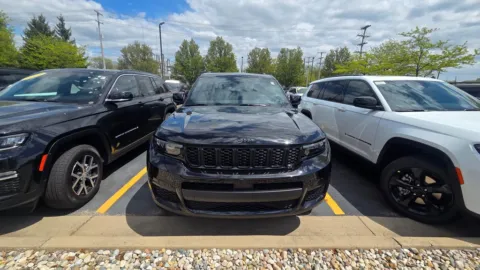Another view of 2023 Jeep Grand Cherokee L Altitude for sale in Grandville, MI at Zeigler Chrysler Dodge Jeep Ram of Grandville