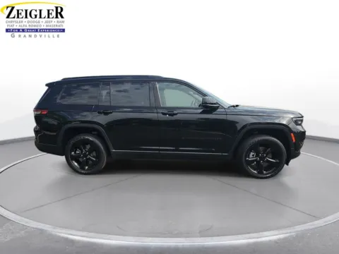 More photos of 2023 Jeep Grand Cherokee L Altitude at Zeigler Chrysler Dodge Jeep Ram of Grandville, MI