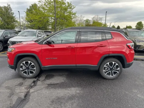 More photos of 2023 Jeep Compass Limited at Zeigler Chrysler Dodge Jeep Ram of Grandville, MI