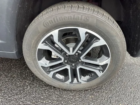 More photos of 2023 Jeep Compass Limited at Zeigler Chrysler Dodge Jeep Ram of Grandville, MI