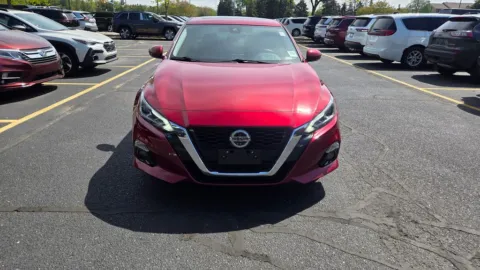 Photos of 2022 Nissan Altima 2.5 SL for sale in Grandville, MI at Zeigler Chrysler Dodge Jeep Ram of Grandville
