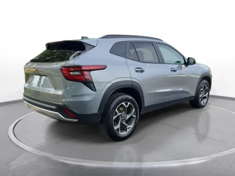 More photos of 2025 Chevrolet Trax LT at Zeigler Chrysler Dodge Jeep Ram of Grandville, MI