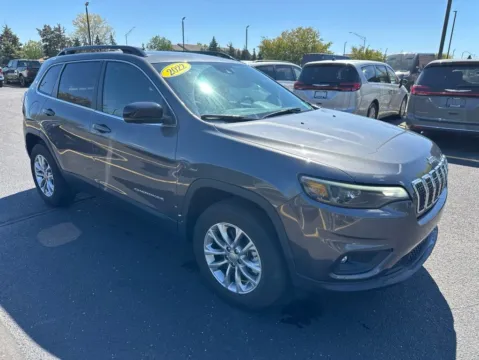 Gray 2022 Jeep Cherokee Latitude Lux for sale in Grandville, MI