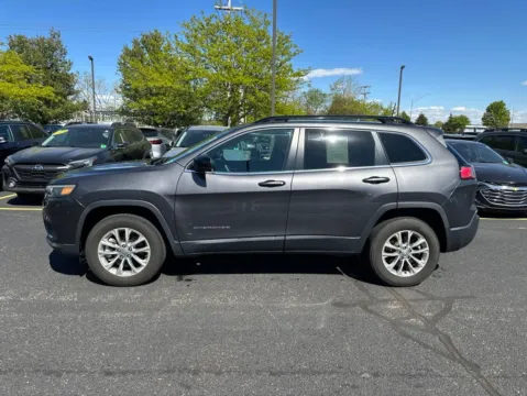 More photos of 2022 Jeep Cherokee Latitude Lux at Zeigler Chrysler Dodge Jeep Ram of Grandville, MI