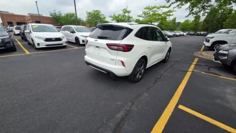 More photos of 2024 Ford Escape Hybrid ST-Line Select at Zeigler Chrysler Dodge Jeep Ram of Grandville, MI