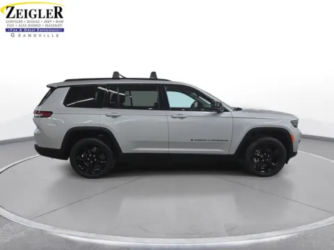 More photos of 2021 Jeep Grand Cherokee L Altitude at Zeigler Chrysler Dodge Jeep Ram of Grandville, MI