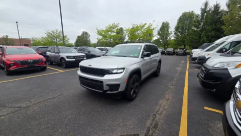 Photos of 2021 Jeep Grand Cherokee L Altitude for sale in Grandville, MI at Zeigler Chrysler Dodge Jeep Ram of Grandville