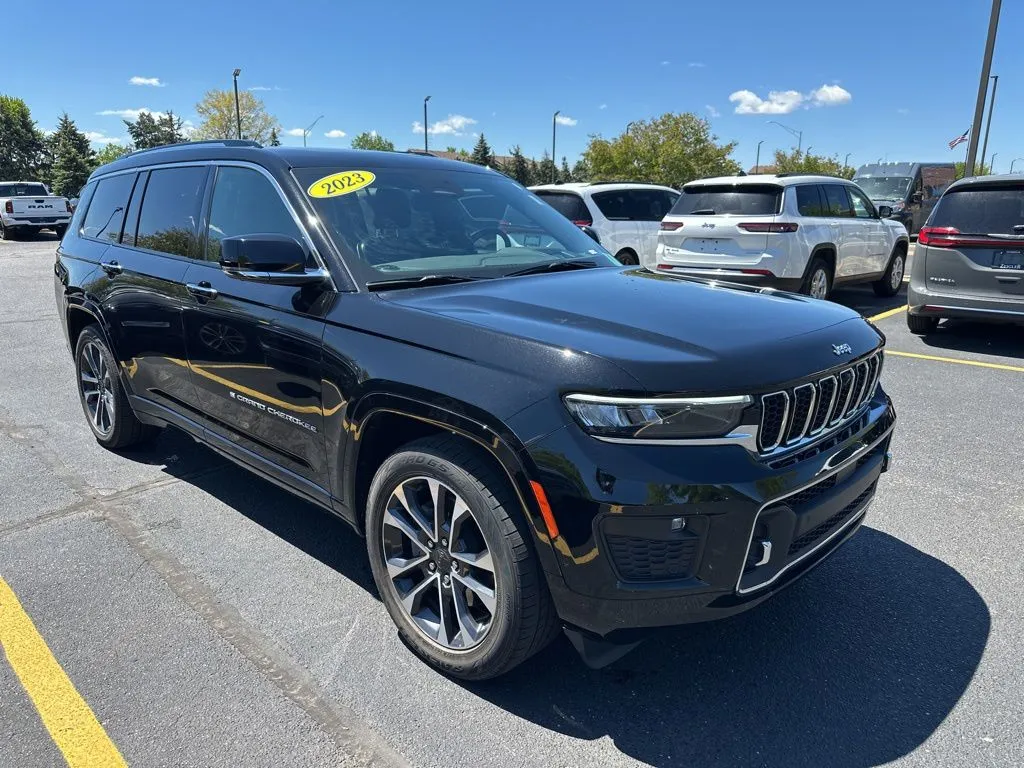 Black 2023 Jeep Grand Cherokee L Overland for sale in Grandville, MI