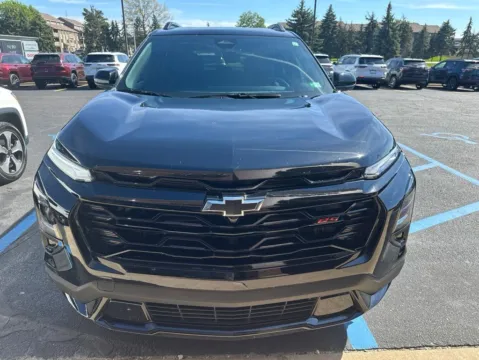 Photos of 2025 Chevrolet Equinox RS for sale in Grandville, MI at Zeigler Chrysler Dodge Jeep Ram of Grandville