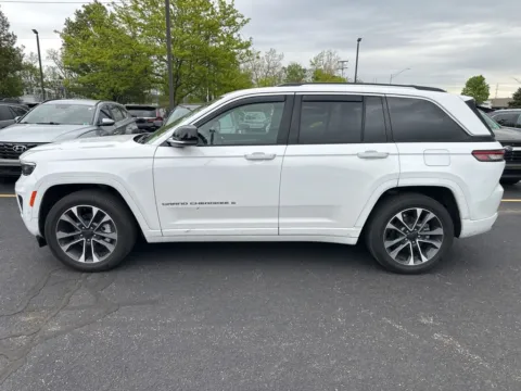 More photos of 2023 Jeep Grand Cherokee Overland at Zeigler Chrysler Dodge Jeep Ram of Grandville, MI