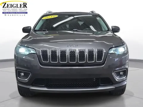Photos of 2019 Jeep Cherokee Limited for sale in Grandville, MI at Zeigler Chrysler Dodge Jeep Ram of Grandville