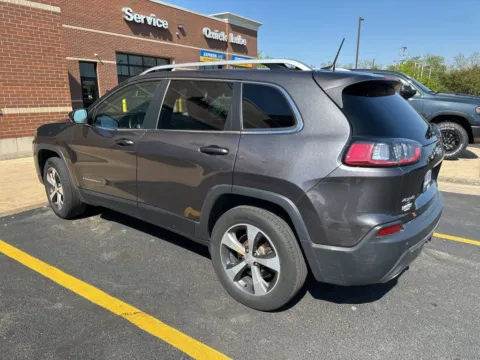 More photos of 2019 Jeep Cherokee Limited at Zeigler Chrysler Dodge Jeep Ram of Grandville, MI