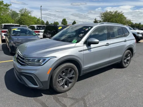 More photos of 2023 Volkswagen Tiguan 2.0T SE at Zeigler Chrysler Dodge Jeep Ram of Grandville, MI