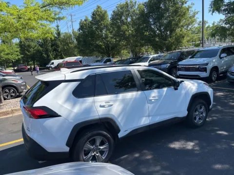 More photos of 2022 Toyota RAV4 Hybrid LE at Zeigler Chrysler Dodge Jeep Ram of Grandville, MI