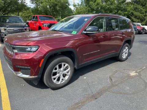 More photos of 2023 Jeep Grand Cherokee L Limited at Zeigler Chrysler Dodge Jeep Ram of Grandville, MI