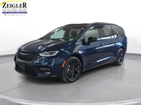Blue 2025 Chrysler Pacifica Limited for sale in Grandville, MI