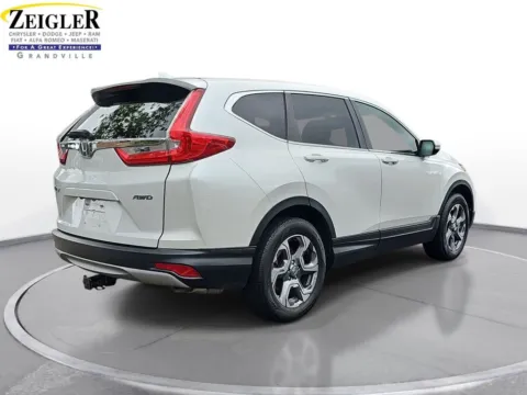 More photos of 2019 Honda CR-V EX-L at Zeigler Chrysler Dodge Jeep Ram of Grandville, MI