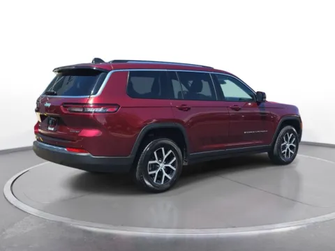 More photos of 2023 Jeep Grand Cherokee L Limited at Zeigler Chrysler Dodge Jeep Ram of Grandville, MI