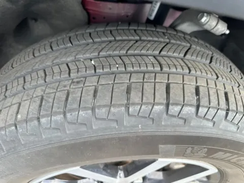 More photos of 2023 Jeep Grand Cherokee L Limited at Zeigler Chrysler Dodge Jeep Ram of Grandville, MI