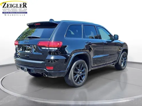 More photos of 2022 Jeep Grand Cherokee WK Laredo X at Zeigler Chrysler Dodge Jeep Ram of Grandville, MI