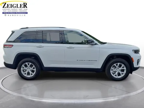 More photos of 2023 Jeep Grand Cherokee Limited at Zeigler Chrysler Dodge Jeep Ram of Grandville, MI