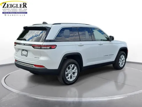More photos of 2023 Jeep Grand Cherokee Limited at Zeigler Chrysler Dodge Jeep Ram of Grandville, MI