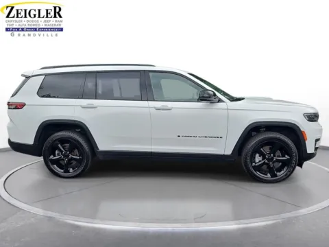 More photos of 2023 Jeep Grand Cherokee L Altitude at Zeigler Chrysler Dodge Jeep Ram of Grandville, MI