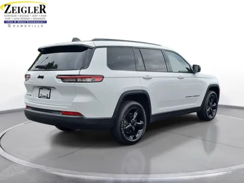 More photos of 2023 Jeep Grand Cherokee L Altitude at Zeigler Chrysler Dodge Jeep Ram of Grandville, MI