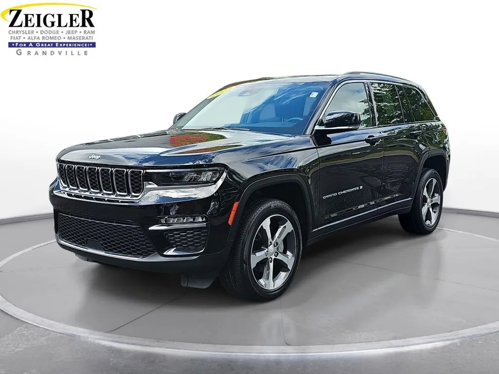 Black 2023 Jeep Grand Cherokee Limited for sale in Grandville, MI
