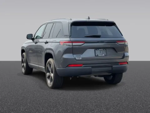 Another view of 2023 Jeep Grand Cherokee Altitude X for sale in Grandville, MI at Zeigler Chrysler Dodge Jeep Ram of Grandville