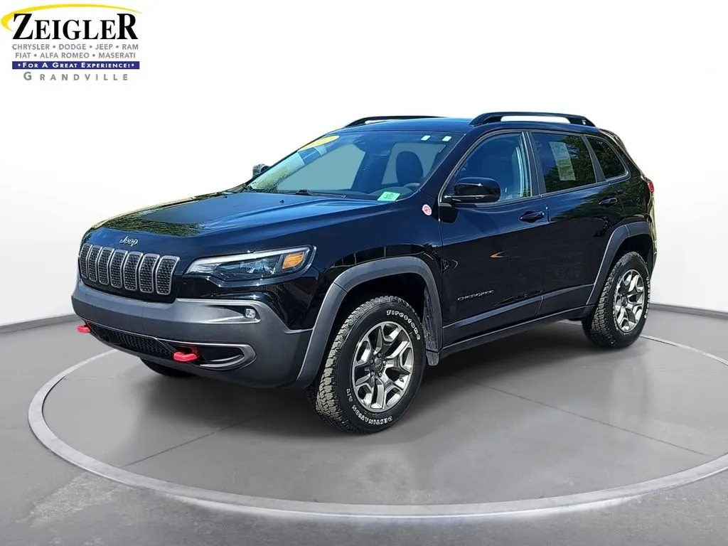 Black 2022 Jeep Cherokee Trailhawk for sale in Grandville, MI