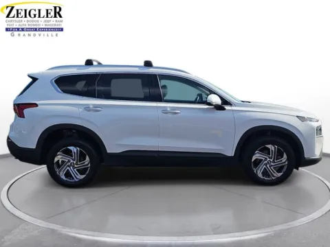 More photos of 2023 Hyundai Santa Fe SEL at Zeigler Chrysler Dodge Jeep Ram of Grandville, MI
