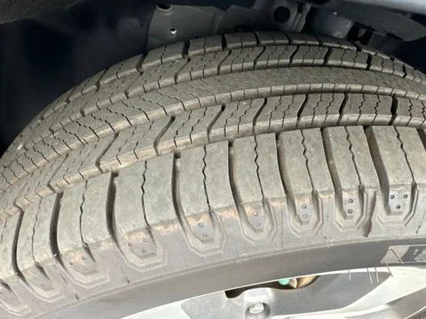 More photos of 2021 Jeep Cherokee Limited at Zeigler Chrysler Dodge Jeep Ram of Grandville, MI
