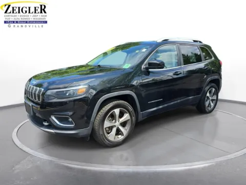 Black 2021 Jeep Cherokee Limited for sale in Grandville, MI
