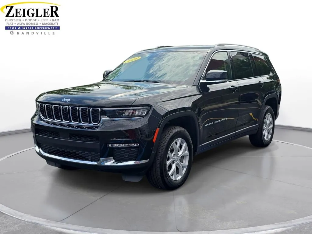Black 2023 Jeep Grand Cherokee L Limited for sale in Grandville, MI