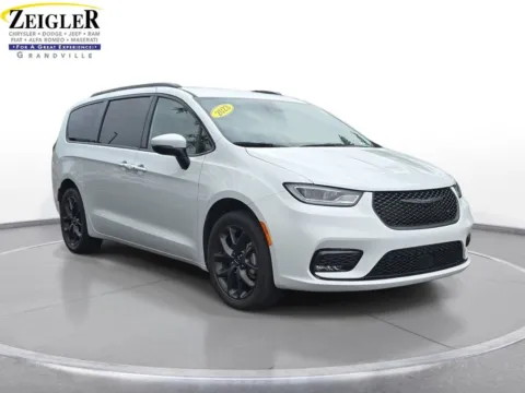 Another view of 2023 Chrysler Pacifica Touring L for sale in Grandville, MI at Zeigler Chrysler Dodge Jeep Ram of Grandville