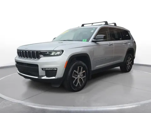 Silver 2023 Jeep Grand Cherokee L Limited for sale in Grandville, MI