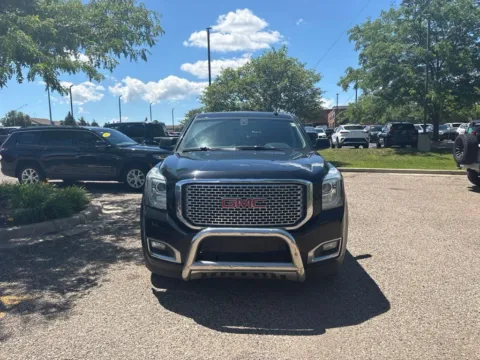 Black 2016 GMC Yukon XL SLE for sale in Grandville, MI