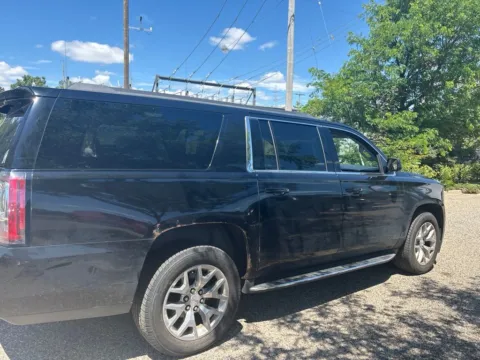 More photos of 2016 GMC Yukon XL SLE at Zeigler Chrysler Dodge Jeep Ram of Grandville, MI