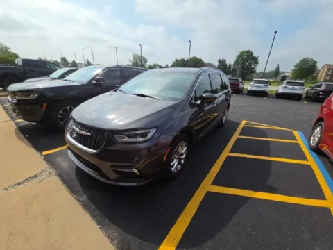 More photos of 2021 Chrysler Pacifica Touring L at Zeigler Chrysler Dodge Jeep Ram of Grandville, MI