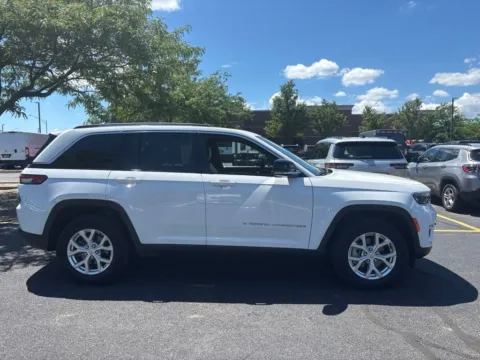Another view of 2023 Jeep Grand Cherokee Limited for sale in Grandville, MI at Zeigler Chrysler Dodge Jeep Ram of Grandville