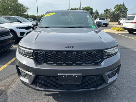 Photos of 2023 Jeep Grand Cherokee Altitude X for sale in Grandville, MI at Zeigler Chrysler Dodge Jeep Ram of Grandville