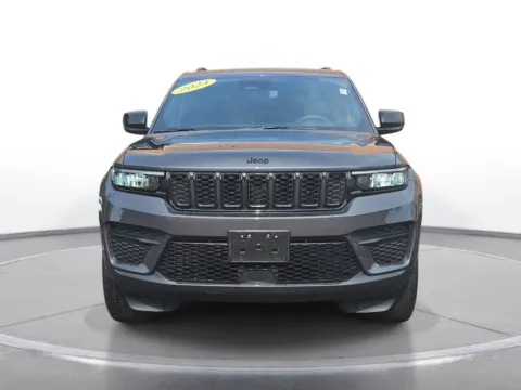 Photos of 2023 Jeep Grand Cherokee Altitude X for sale in Grandville, MI at Zeigler Chrysler Dodge Jeep Ram of Grandville