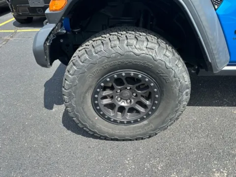 More photos of 2022 Jeep Wrangler Unlimited High Tide at Zeigler Chrysler Dodge Jeep Ram of Grandville, MI