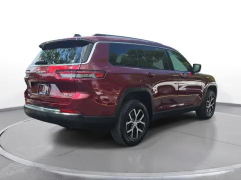 More photos of 2023 Jeep Grand Cherokee L Limited at Zeigler Chrysler Dodge Jeep Ram of Grandville, MI