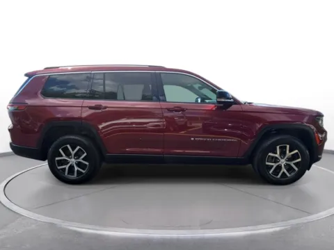 More photos of 2023 Jeep Grand Cherokee L Limited at Zeigler Chrysler Dodge Jeep Ram of Grandville, MI