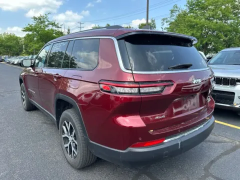 More photos of 2023 Jeep Grand Cherokee L Limited at Zeigler Chrysler Dodge Jeep Ram of Grandville, MI