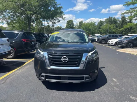 Black 2025 Nissan Pathfinder SV for sale in Grandville, MI