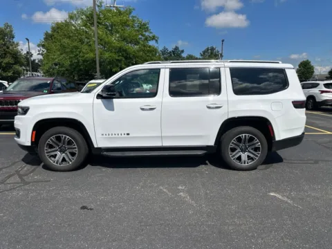 More photos of 2025 Jeep Wagoneer Series II at Zeigler Chrysler Dodge Jeep Ram of Grandville, MI