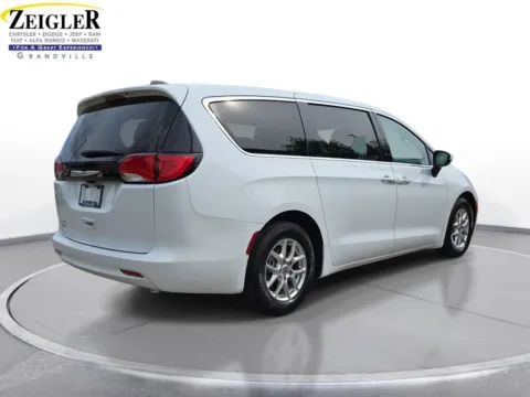 More photos of 2023 Chrysler Voyager LX at Zeigler Chrysler Dodge Jeep Ram of Grandville, MI